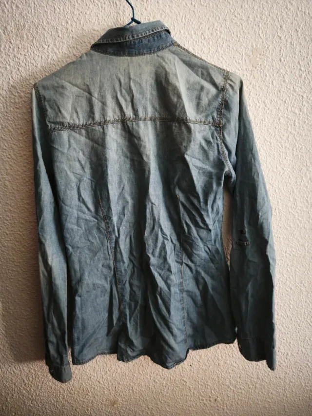 Camisa vaquera azul Stradivarius