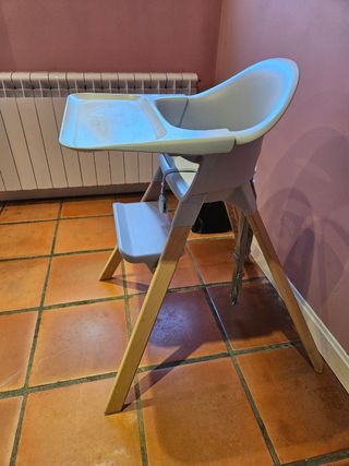 Trona Stokke Gris con cojín