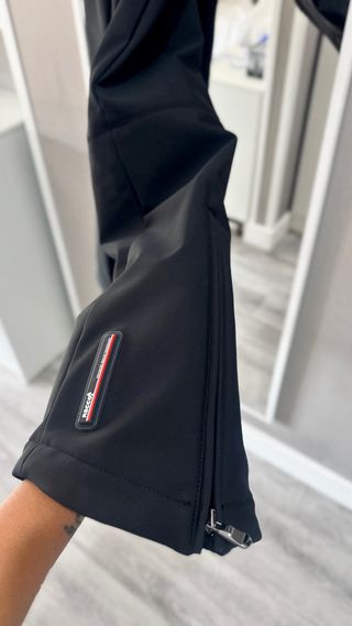 Mono de esquí Zara tecnología recco