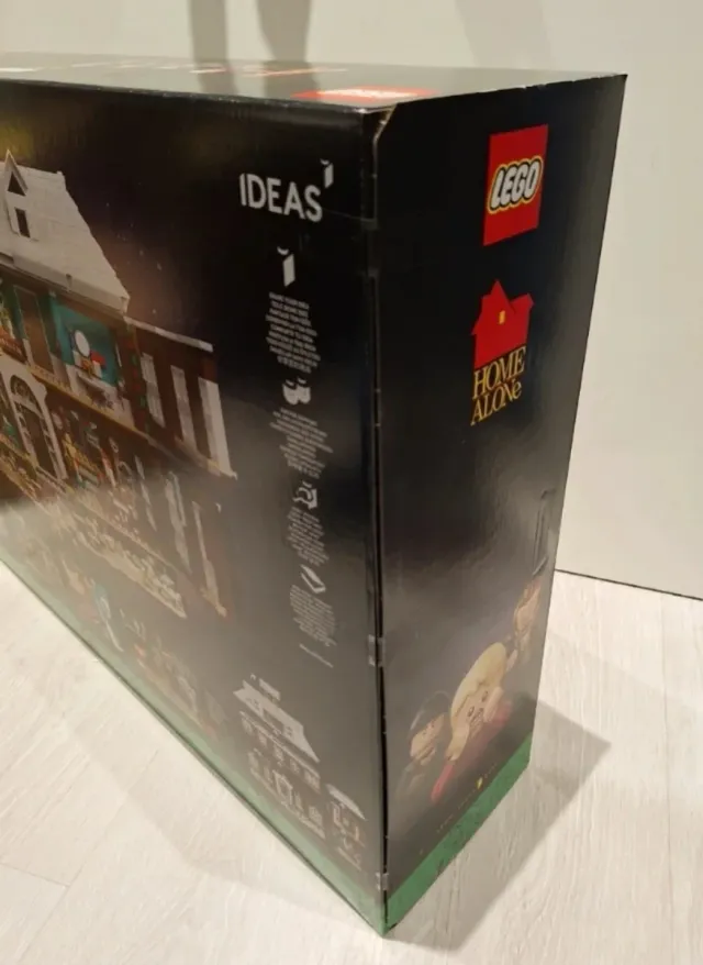 LEGO Ideas Solo en Casa 21330