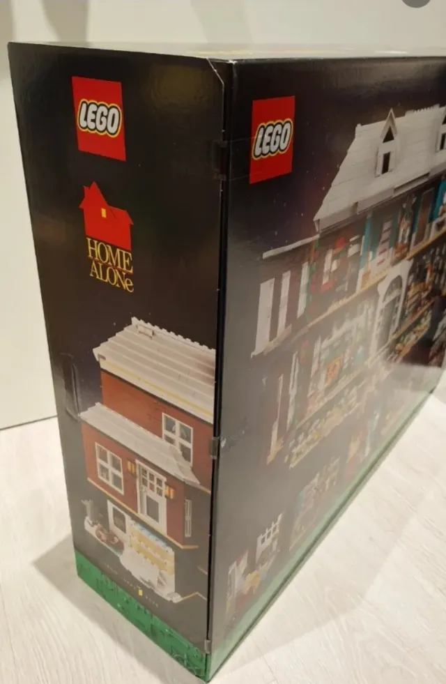 LEGO Ideas Solo en Casa 21330