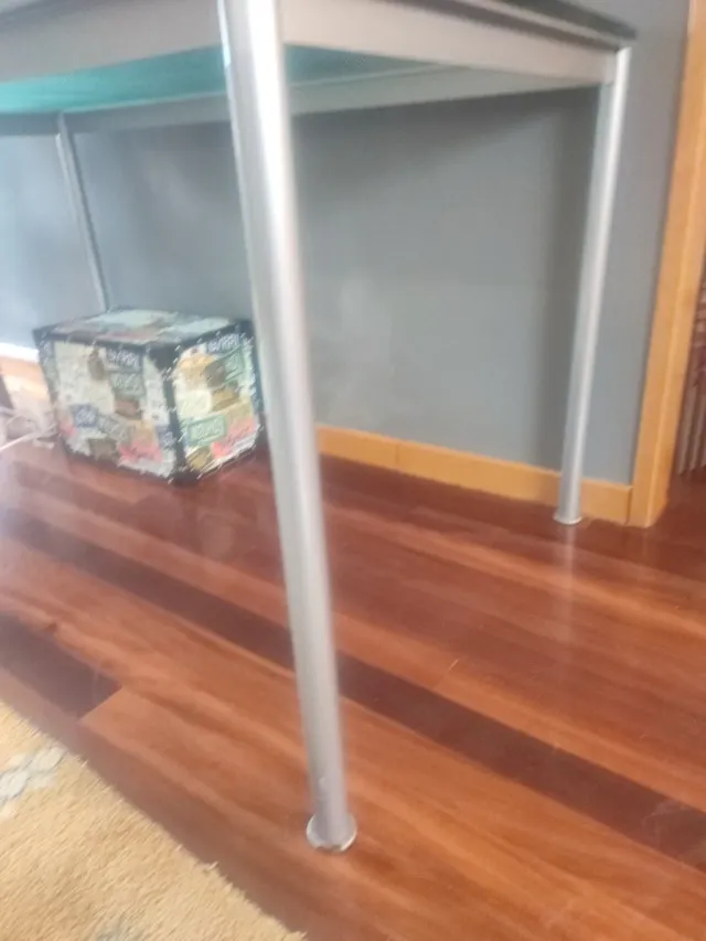 Mesa de comedor cristal y metal