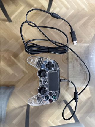 Mando Nacon PS4/PC Transparente