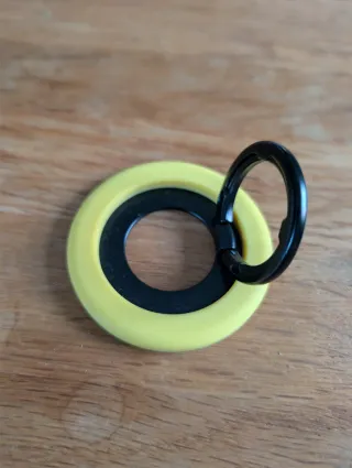 Funda Spigen Nano Pop Pixel 10 Pro + magfit soport