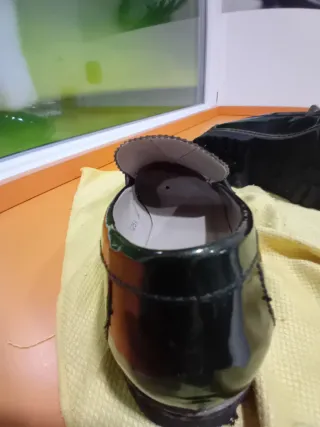 Mocasines charol mujer verde/gris