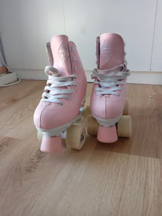 Patines artísticos 4 ruedas talla 33. oxelo.