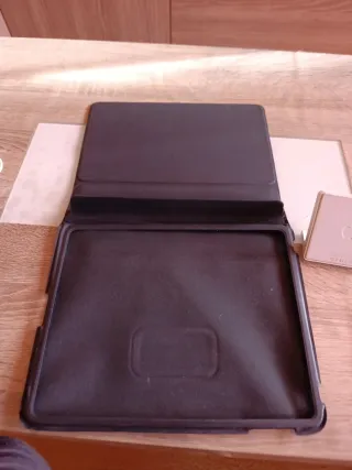 Funda y Soporte iPad 1 Apple