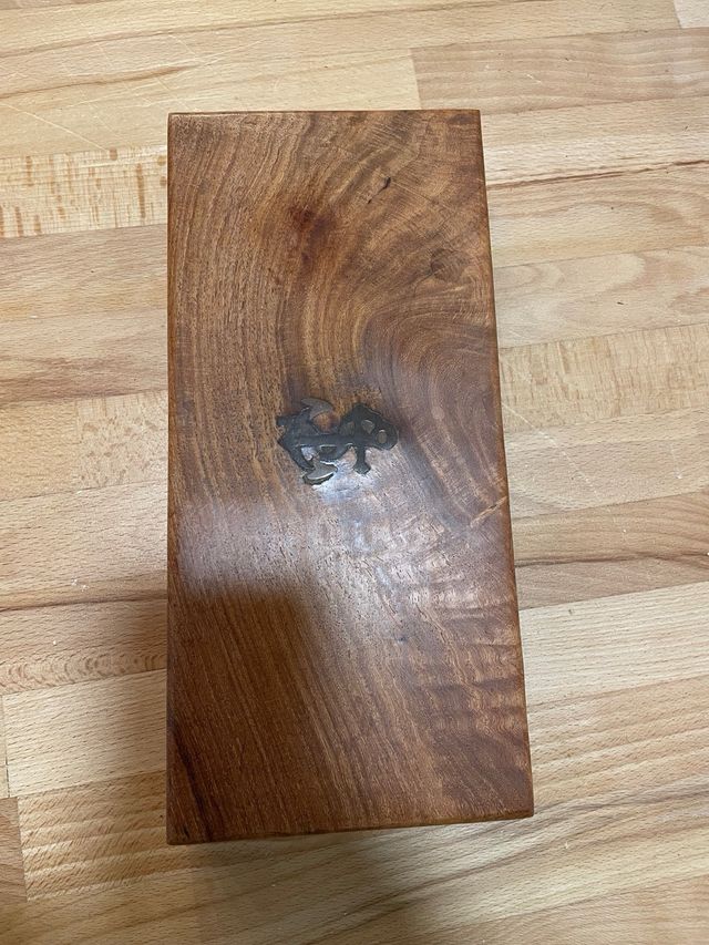 Lupa de madera para decoración
