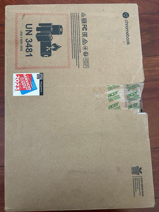 Chromebook Táctil Negro+ cargador+caja