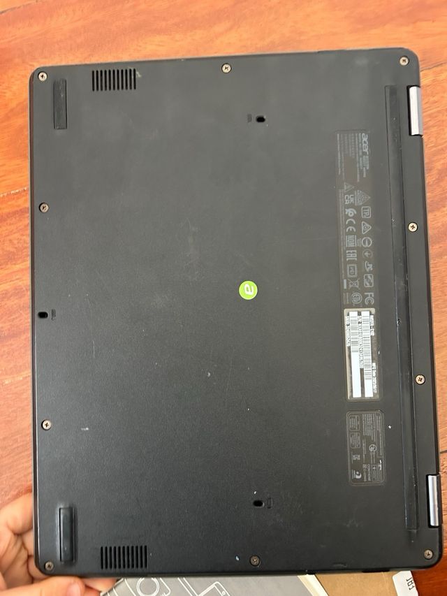 Chromebook Táctil Negro+ cargador+caja