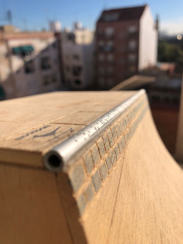 Quarterpipe grande para finger skate