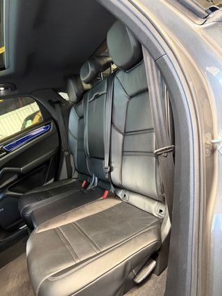 Porsche Cayenne 2021