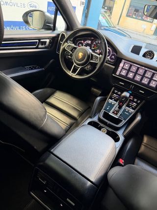 Porsche Cayenne 2021