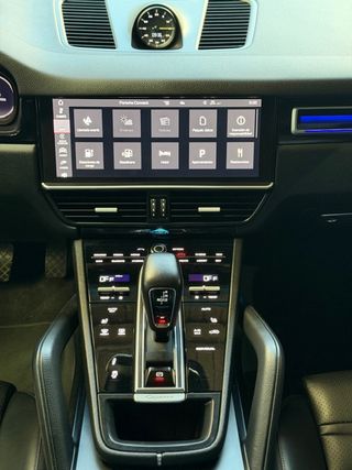 Porsche Cayenne 2021