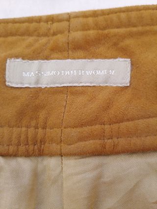 Pantalón vintage de ante.Massimo Dutti T.36