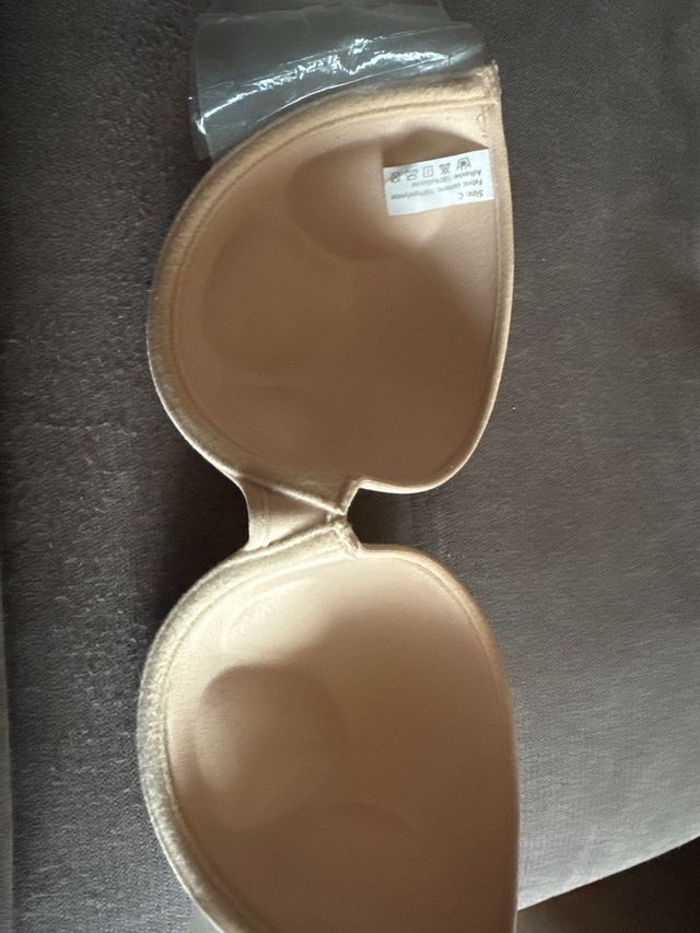 Sujetador Nude sin Tirantes, con adhesivos