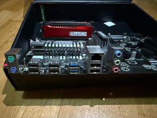 Pack Placa Base Gigabyte + CPU AMD + 24 GB RAM