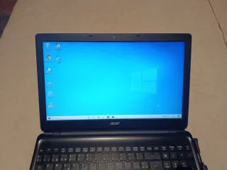 Portátil Acer Aspire E1-522 Negro