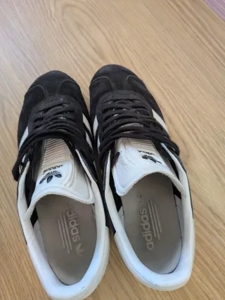 Adidas Gazelle Talla 42 Negro/Blanco