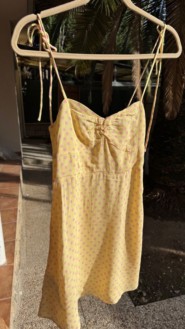 Vestido Mango amarelo com bolinhas rosas XXS