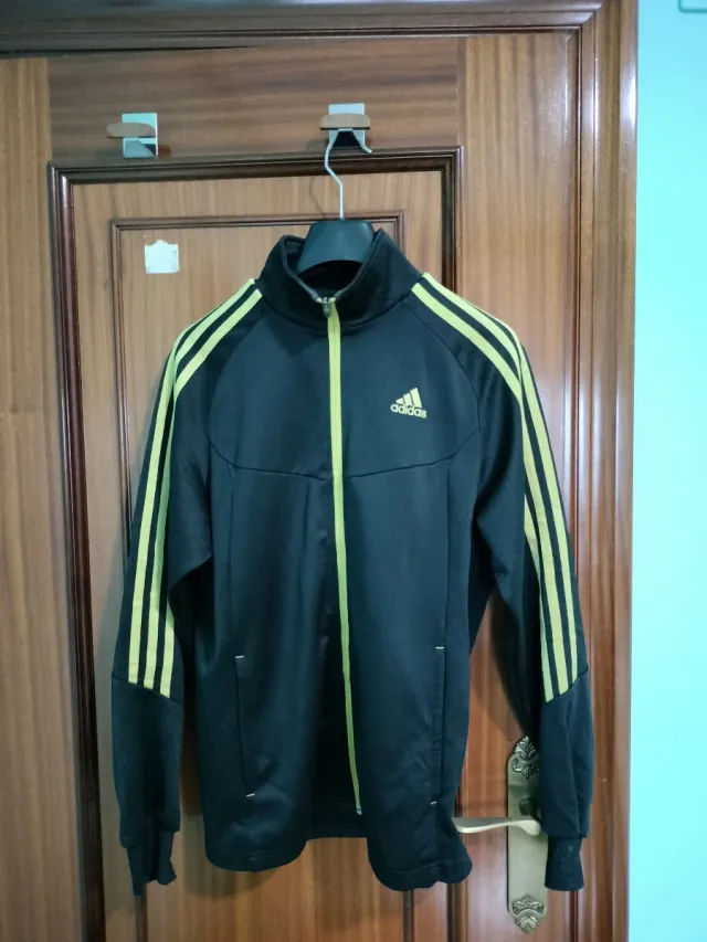 Sudadera Adidas Negra y Dorada Retro