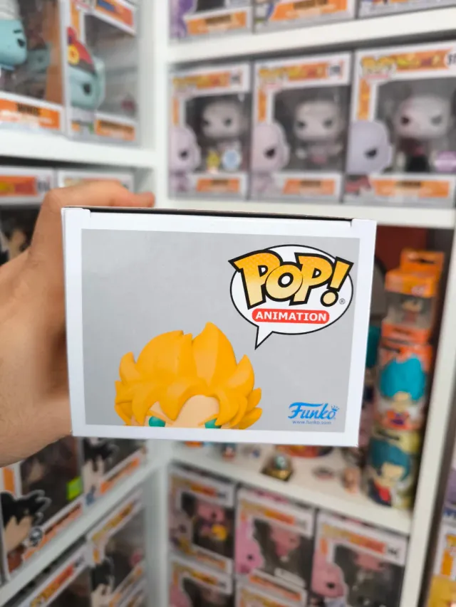 Bundle 2 Funko Pops Goku Yardrat 2106 + Glow Chase