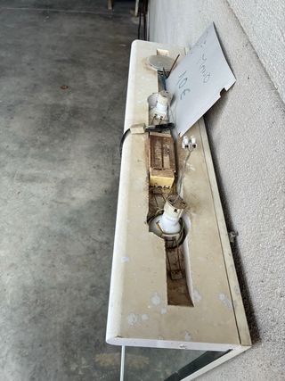 Espejo baño 70x105 con visera y focos USADO