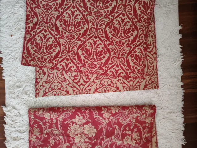 2 Telas de tapicería con estampado floral