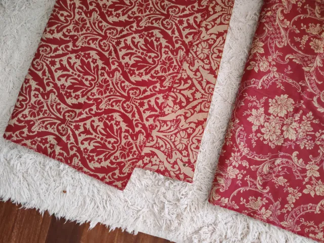 2 Telas de tapicería con estampado floral