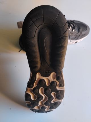 Nike Air Max 270 Negro/Blanco