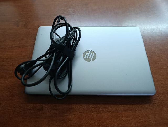 HP i5  RAM 8GB