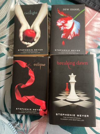 Twilight (Twilight Saga) (The Twilight Saga, Bo...