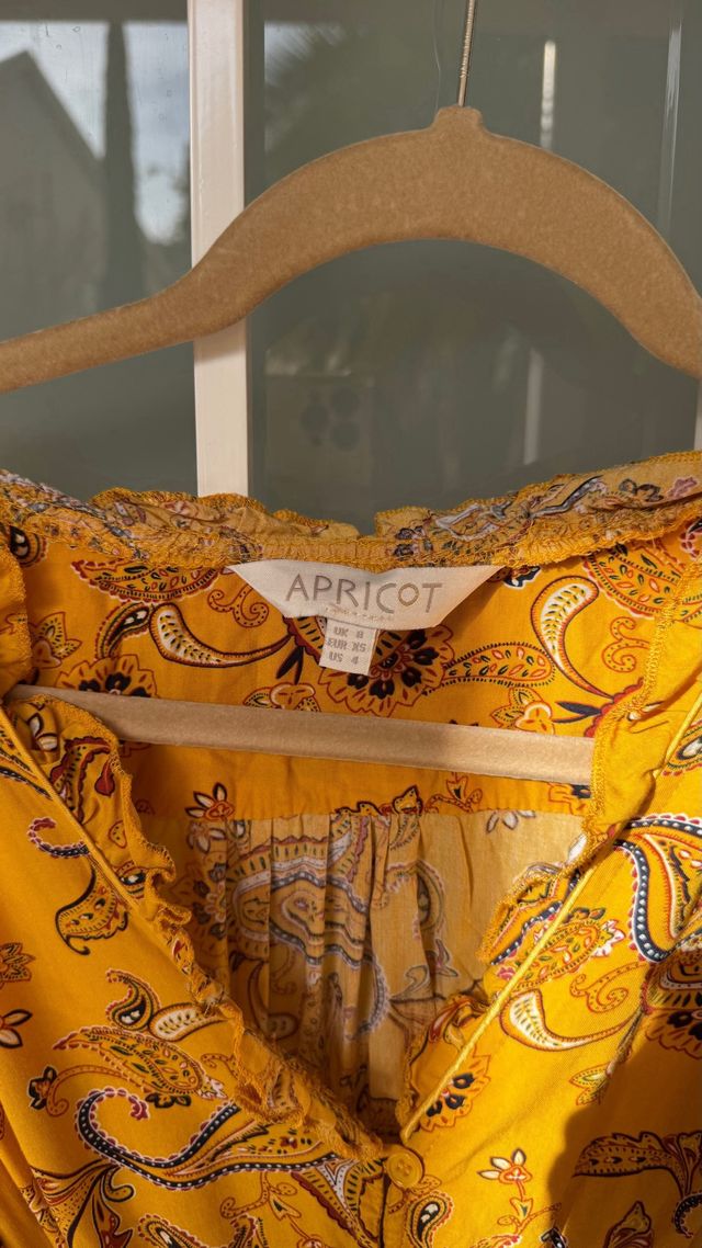 Vestido Apricot Amarillo Estampado Tamanho XS