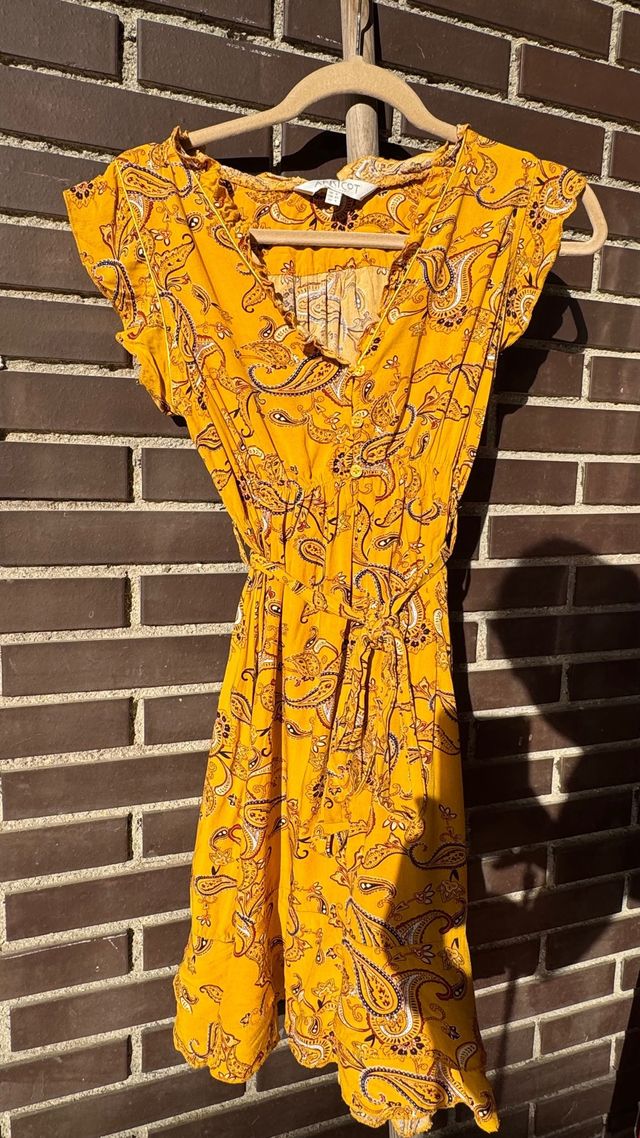 Vestido Apricot Amarillo Estampado Tamanho XS