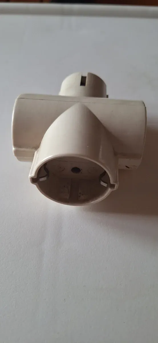 Adaptador 3 enchufes blanco