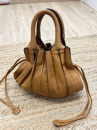 Bolso LUPO de cuero modelo acordeón