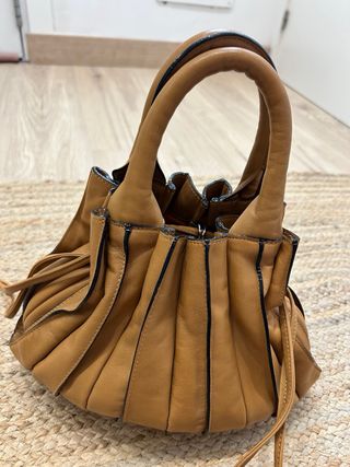 Bolso LUPO de cuero modelo acordeón