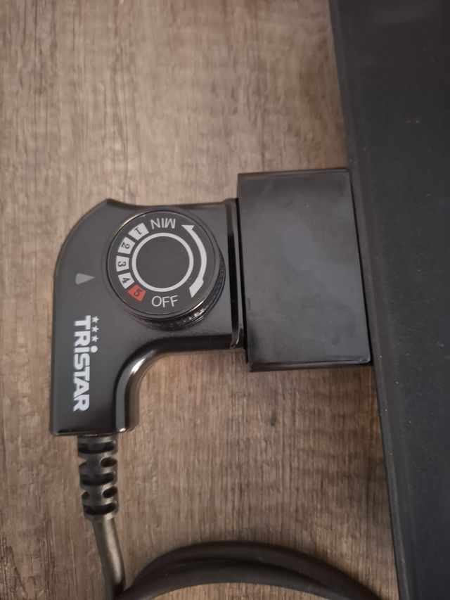 OFERTA Plancha de mesa Tristar Slim M