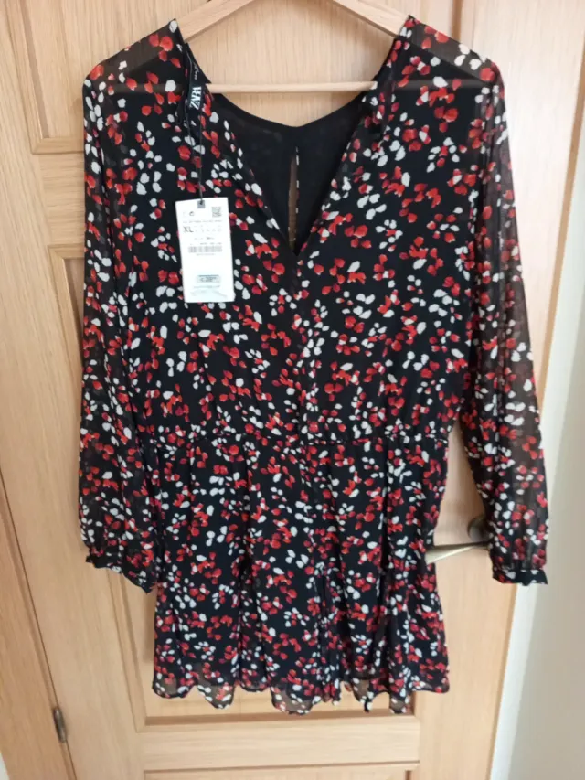 Vestido Zara Estampado Negro Rojo Talla XL
