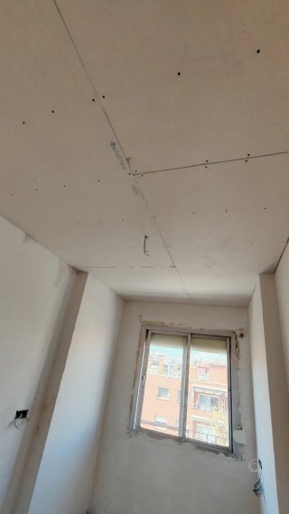 Oficial de segunda paleteria ,pladurista y Pintor