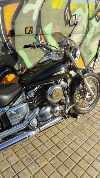 Yamaha Drag Star 650 Custom Negra