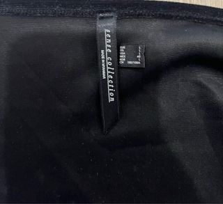 Blusa terciopelo negro con detalles dorados