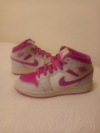 Nike Air Jordan 1 Mid (Niño/Niña)