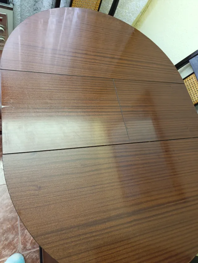 Mesa de comedor y 6 sillas