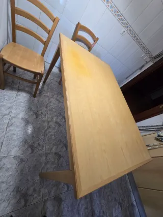 Mesa de comedor/cocina de madera