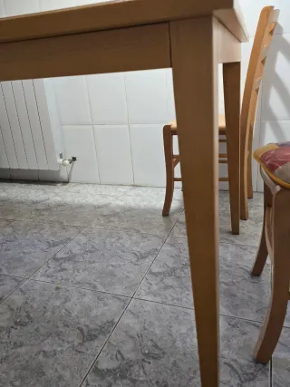 Mesa de comedor/cocina de madera