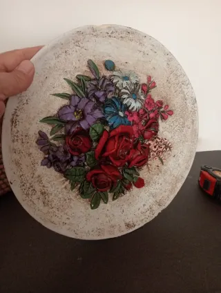 Gran Plato antiguo estuco flores decorativas