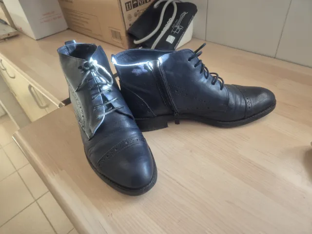 Botines Dorking by Fluchos azul piel