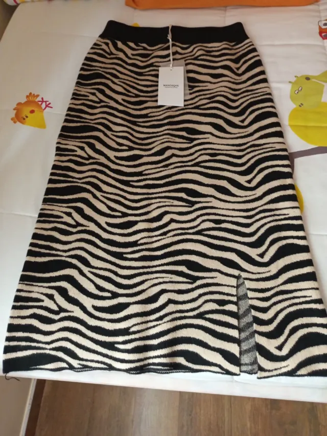 Falda larga estampado cebra sin estrenar