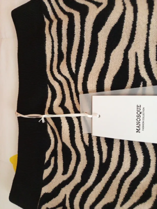 Falda larga estampado cebra sin estrenar